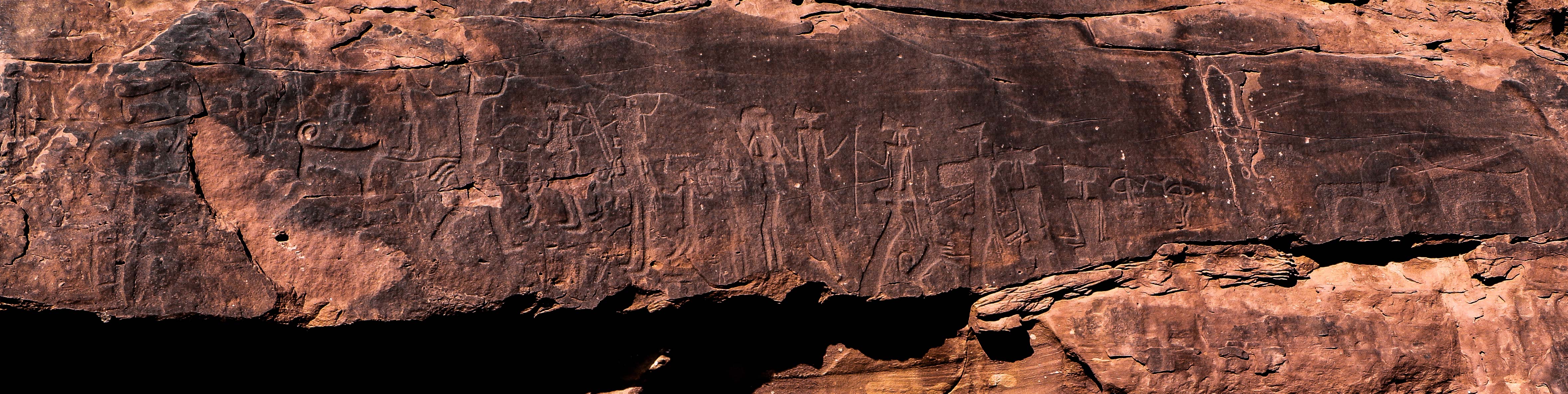 Ancient rock art at Luwaee (photo: Florent Egal)